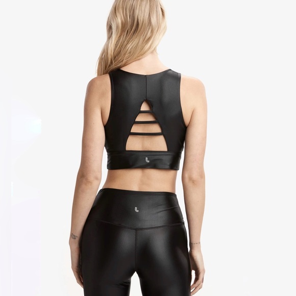 LOLE Mile End Crop Top - Picture 2 of 3